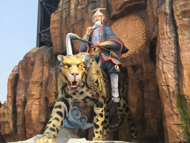 玻璃鋼人物雕塑