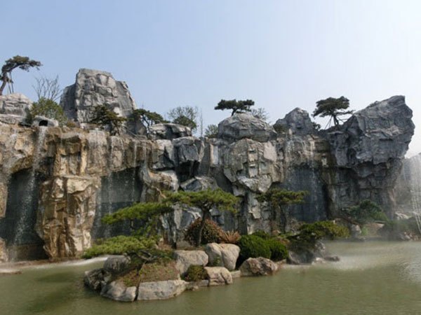 關(guān)于景觀(guān)假山中的排水功能介紹