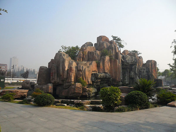 如何找專(zhuān)業(yè)的假山設計制作公司